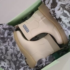 Off-white rubber boot bone blue cream mens eu40